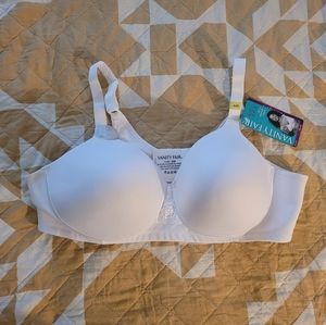Vanity Fair Bra Size 44B New